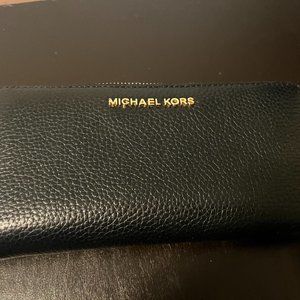 Michael Kors Large Continental Wallet